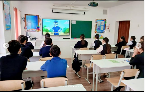 Заң және Тәртіп құндылық аясында жасөспірімдер арасында құқықбұзушылық пен қылмыстың алдын алу мақсатында түсіндіру жұмыстары жүргізіліп тақырыптық бейне роликтер көрсетілді.